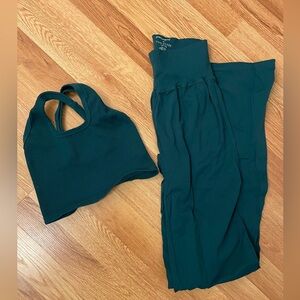 Free People Movement “Spruced up” Set Top & Bottom M/L